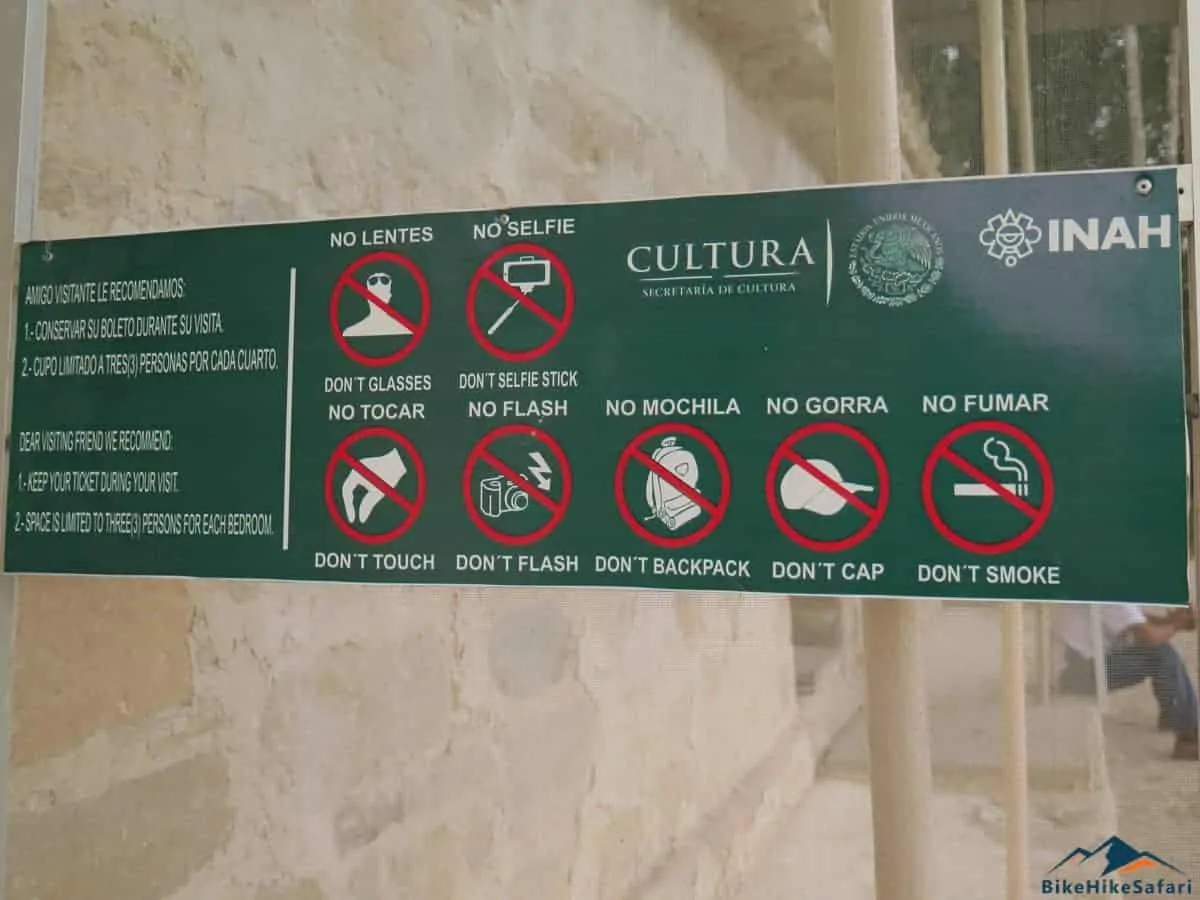 No Selfies when entering the temple with the art