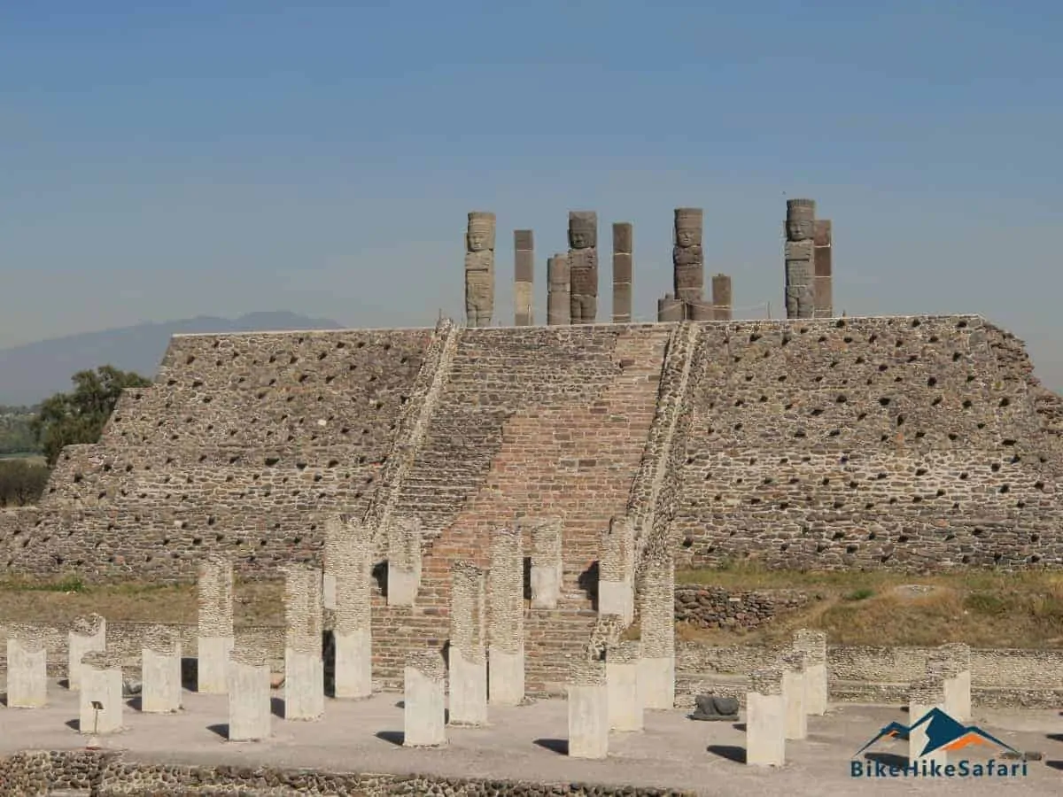 Tula pyramid and statues