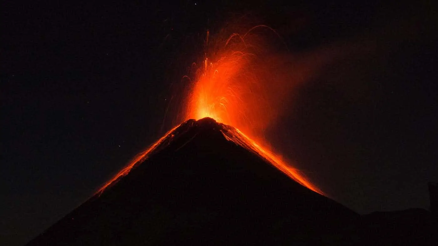 acatenango volcano guatemala erupting at night