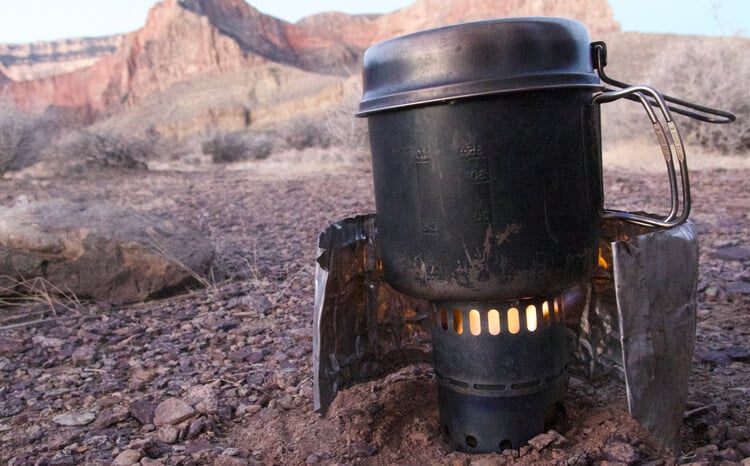 Gear Testing the Titanium Pot from Evernew on a Backpacking trip in the Grand Canyon