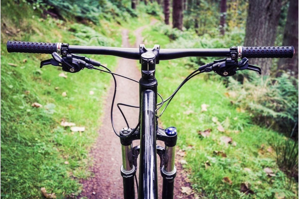 Mountain bike touring online handlebars