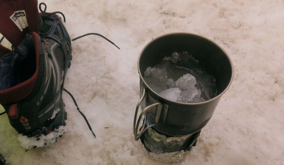 Alcohol Stove boiling water from snow